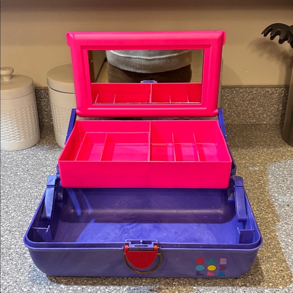 Vintage Caboodles Swirled Purple Organizer with Red Handle - Picture 4 of 7